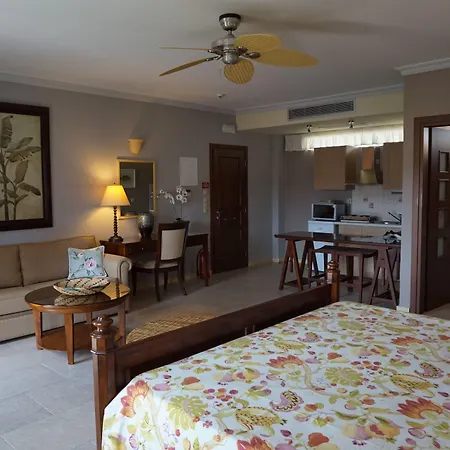 Balhambra - Adults Only 3* Fiskardo